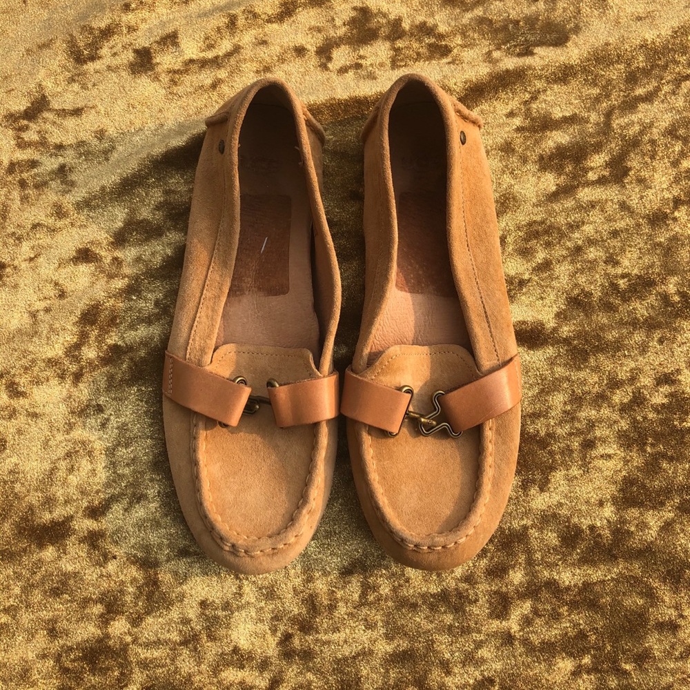 UGG - Avery Driving Loafers - Tan - 7